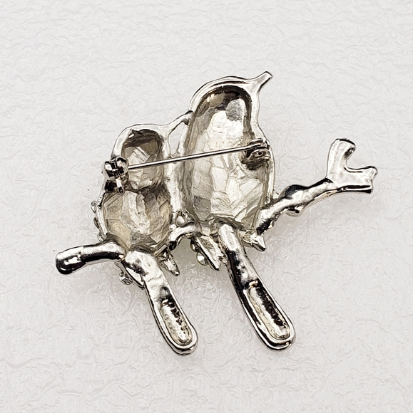 Lovebirds Sitting On a Branch Rhinestone Feathers Brooch - Picture 2 of 9